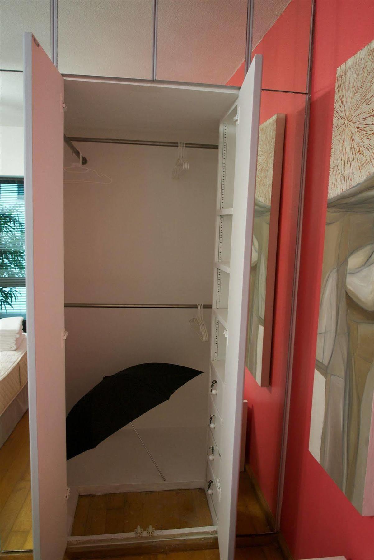 Sab House Caters To Women Hotel Bangkok Exterior photo