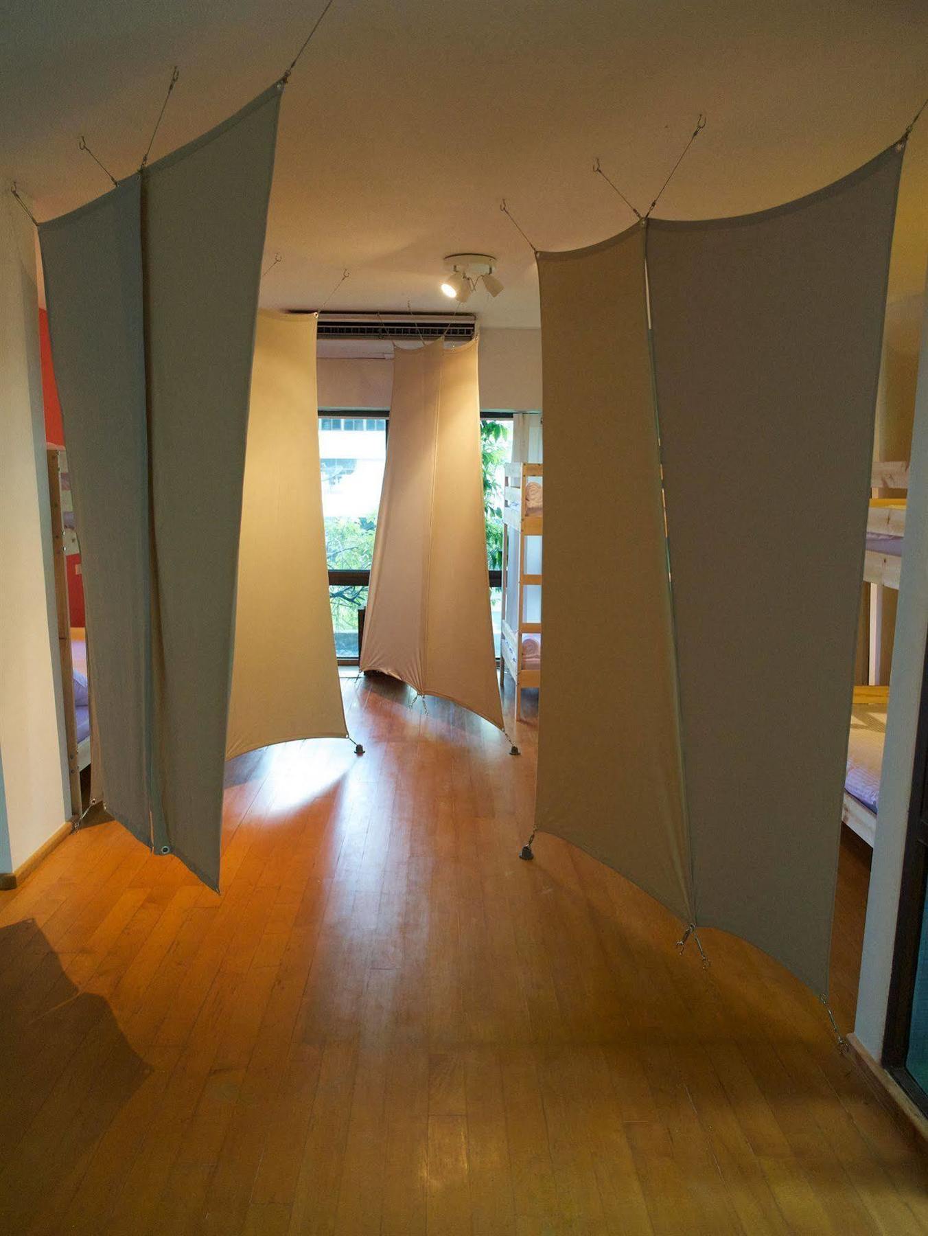 Sab House Caters To Women Hotel Bangkok Exterior photo